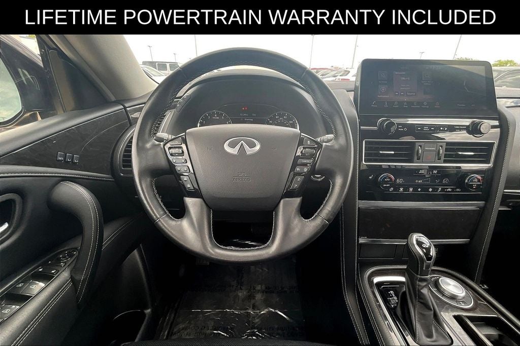 2024 INFINITI QX80 LUXE