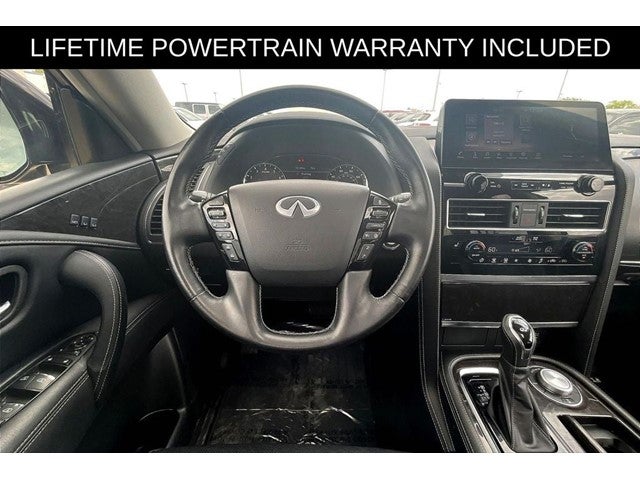 2024 INFINITI QX80 LUXE