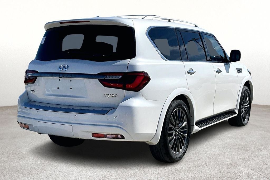 2024 INFINITI QX80 Premium Select