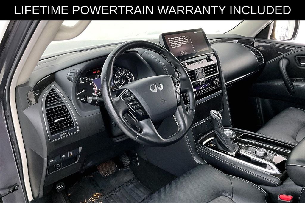 2024 INFINITI QX80 LUXE