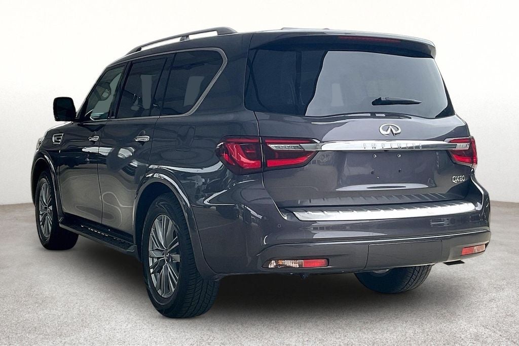 2024 INFINITI QX80 LUXE
