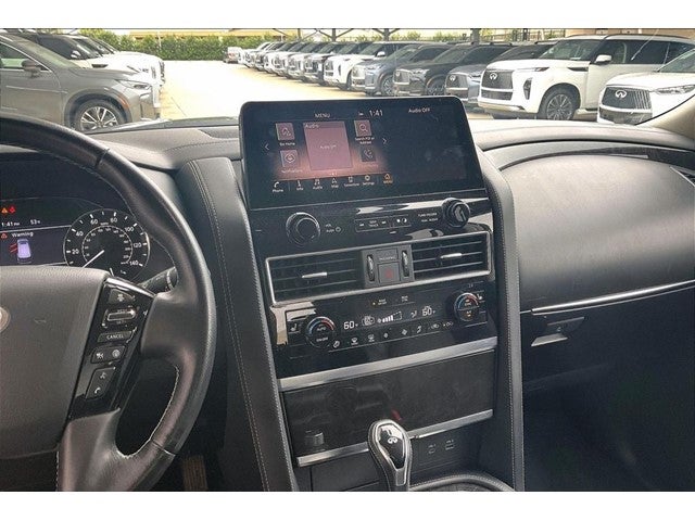 2024 INFINITI QX80 LUXE