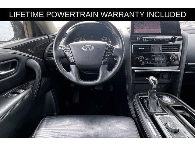 2024 INFINITI QX80 LUXE