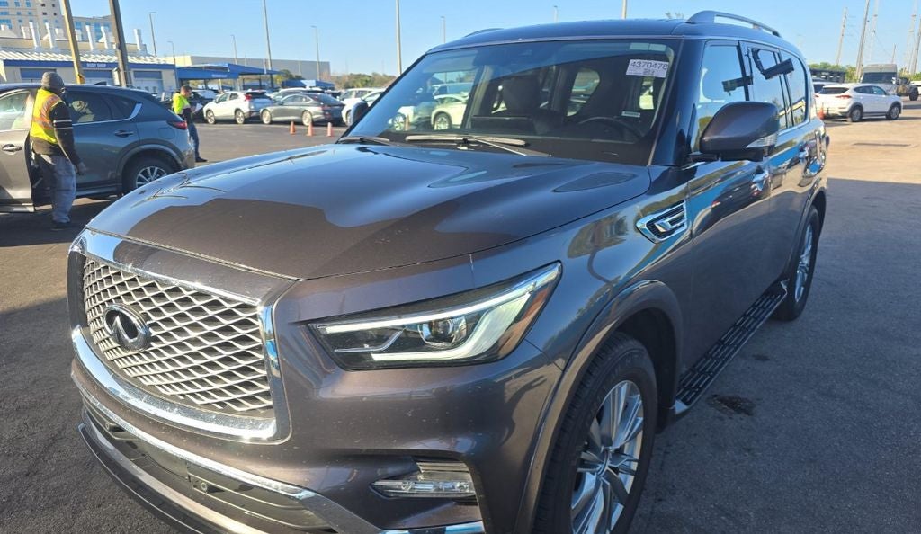 2024 INFINITI QX80 LUXE