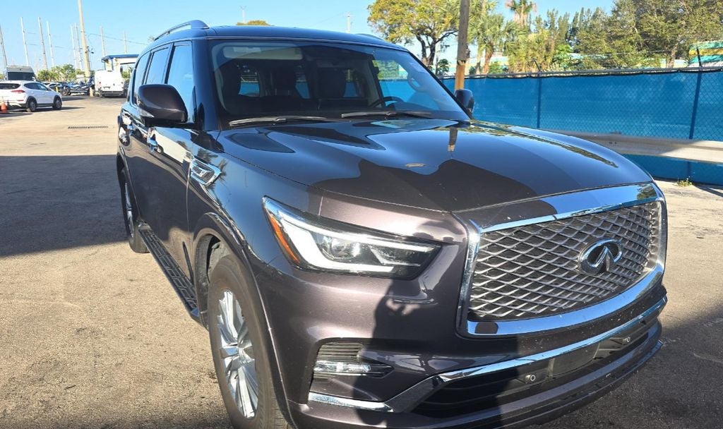 2024 INFINITI QX80 LUXE
