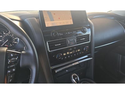 2024 INFINITI QX80 LUXE