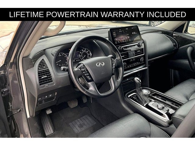 2024 INFINITI QX80 LUXE