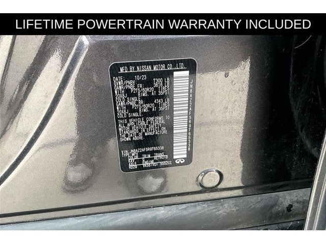 2024 INFINITI QX80 LUXE