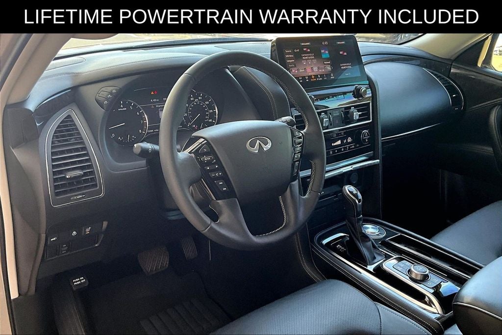 2023 INFINITI QX80 LUXE