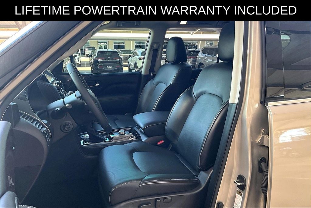 2023 INFINITI QX80 LUXE