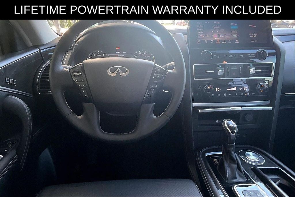 2023 INFINITI QX80 LUXE