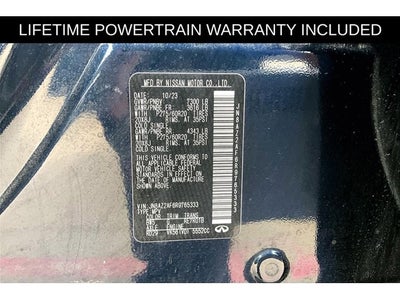 2024 INFINITI QX80 LUXE