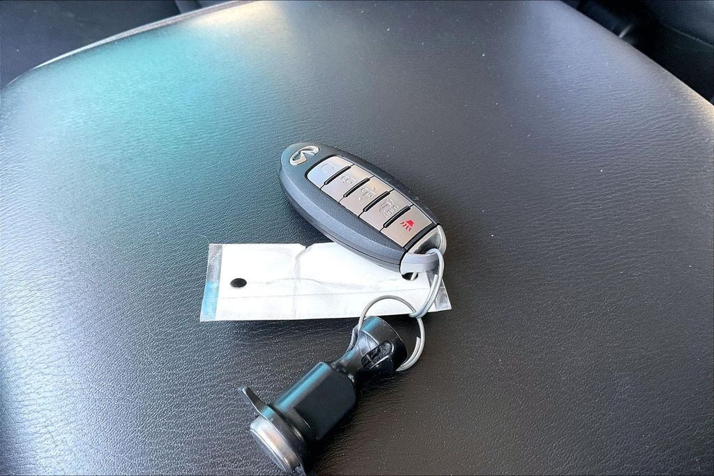 2022 INFINITI QX80 LUXE