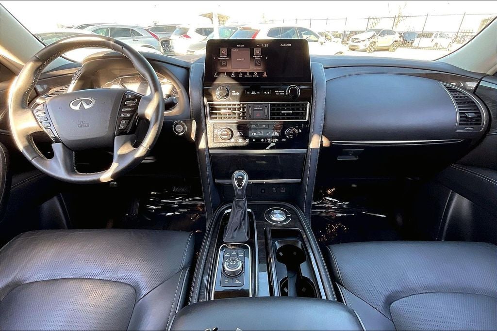 2022 INFINITI QX80 LUXE