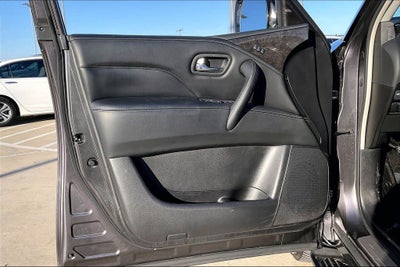 2022 INFINITI QX80 LUXE