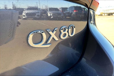 2022 INFINITI QX80 LUXE