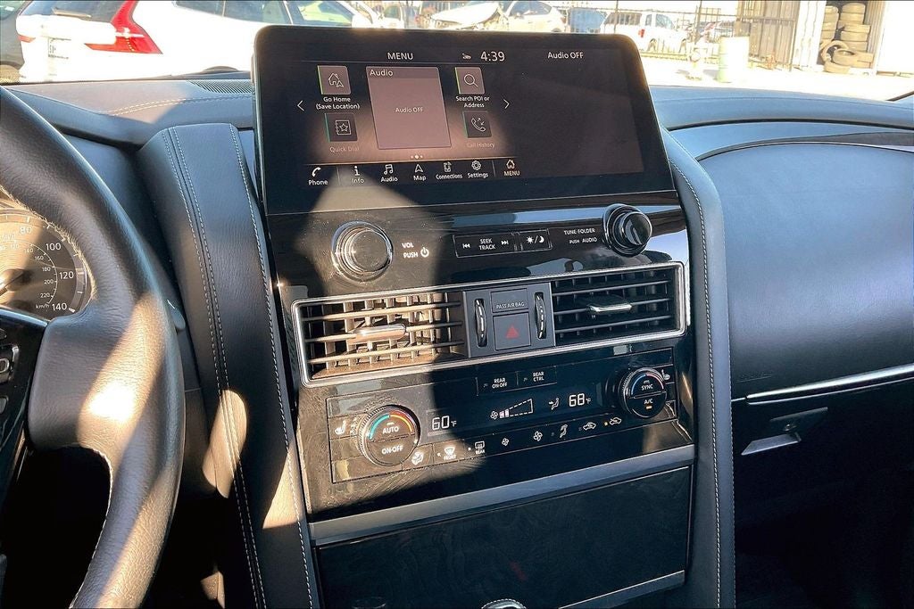 2022 INFINITI QX80 LUXE