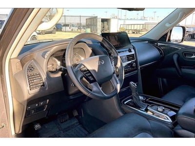 2022 INFINITI QX80 LUXE