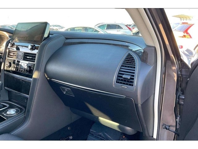 2022 INFINITI QX80 LUXE