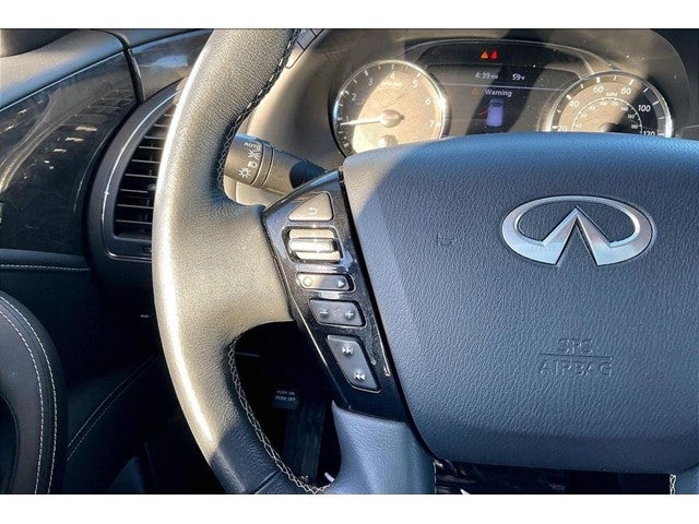 2022 INFINITI QX80 LUXE