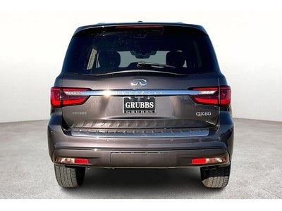 2022 INFINITI QX80 LUXE