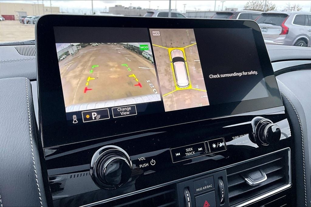 2024 INFINITI QX80 Sensory