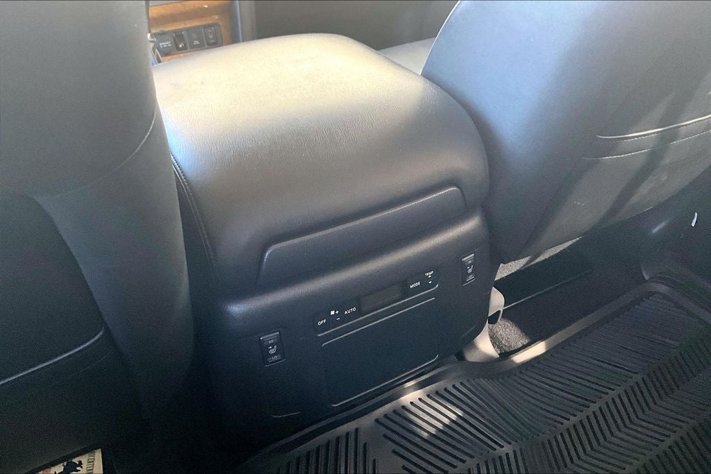 2014 INFINITI QX80 Base