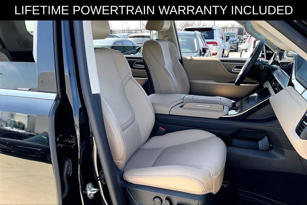 2025 INFINITI QX80 PURE