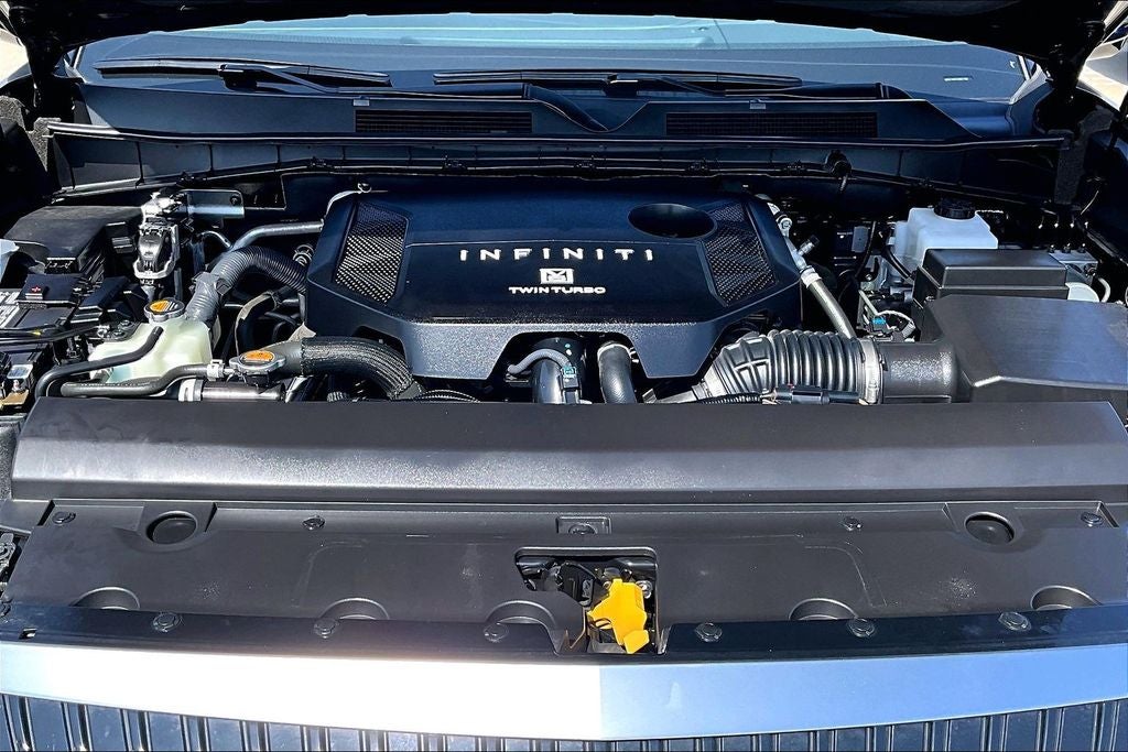 2025 INFINITI QX80 PURE