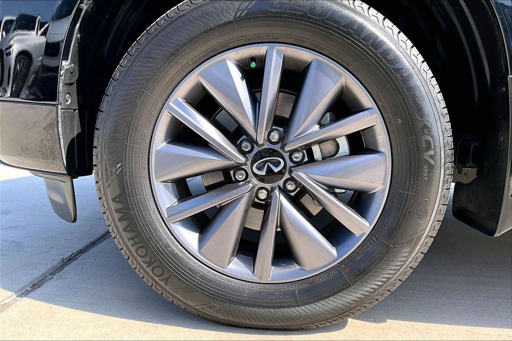 2025 INFINITI QX80 PURE