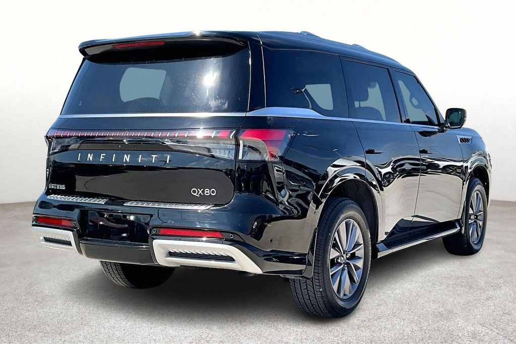 2025 INFINITI QX80 PURE
