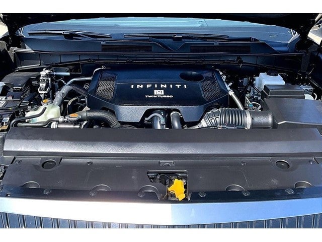 2025 INFINITI QX80 PURE