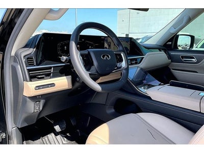 2025 INFINITI QX80 PURE