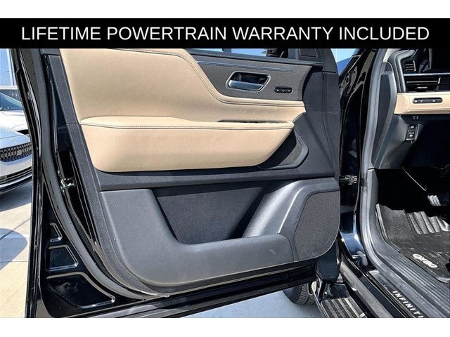 2025 INFINITI QX80 PURE