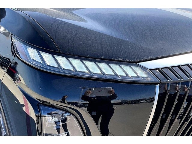 2025 INFINITI QX80 PURE