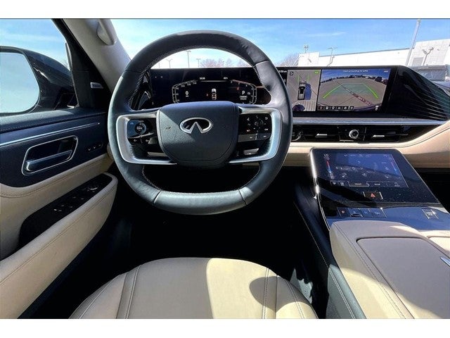 2025 INFINITI QX80 PURE