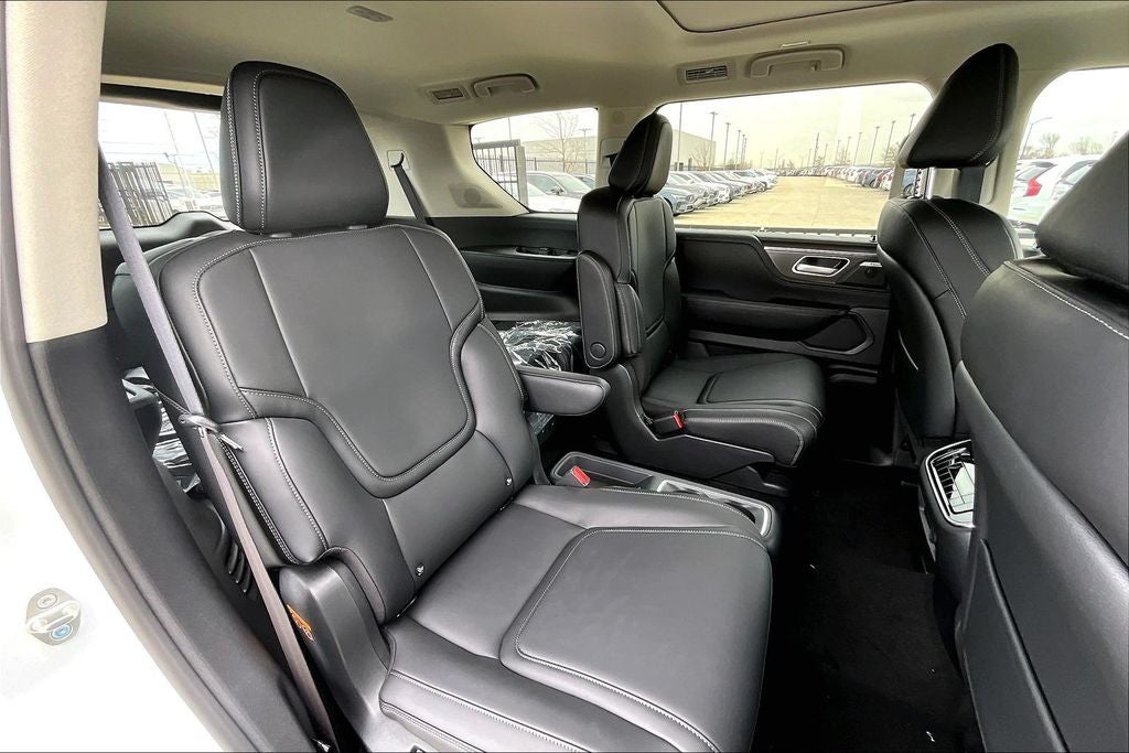 2026 INFINITI QX80 PURE