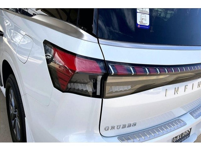 2026 INFINITI QX80 PURE