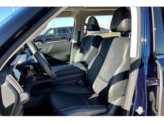 2025 INFINITI QX80 PURE