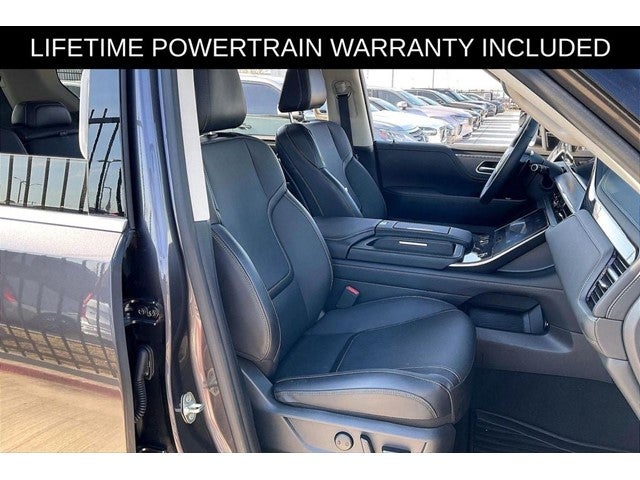 2025 INFINITI QX80 PURE