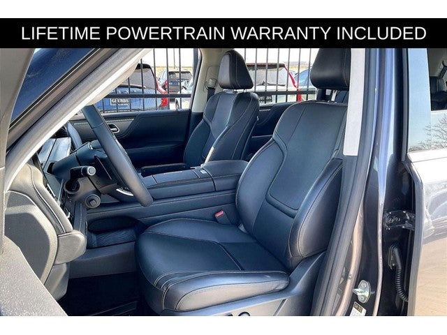 2025 INFINITI QX80 PURE