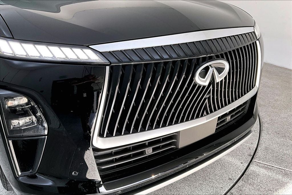 2025 INFINITI QX80 LUXE