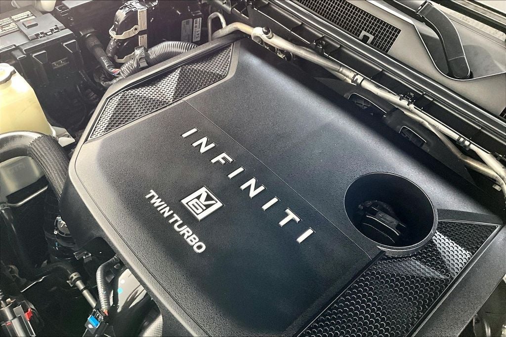 2025 INFINITI QX80 LUXE