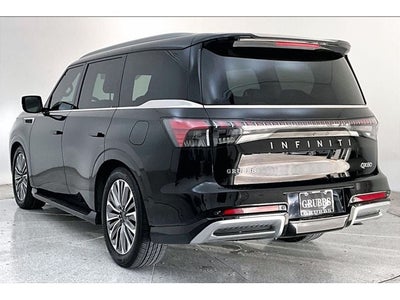 2025 INFINITI QX80 LUXE
