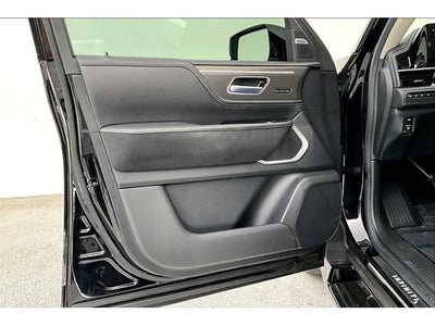 2025 INFINITI QX80 LUXE