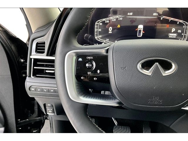 2025 INFINITI QX80 LUXE