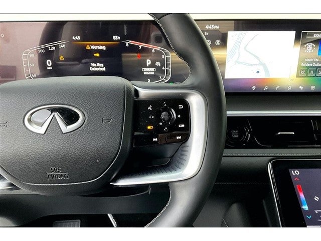 2025 INFINITI QX80 LUXE