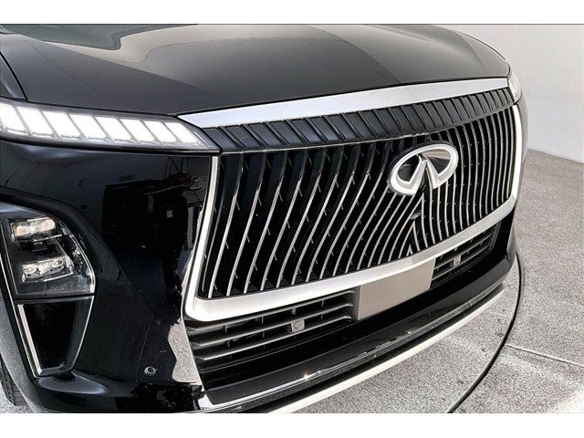 2025 INFINITI QX80 LUXE