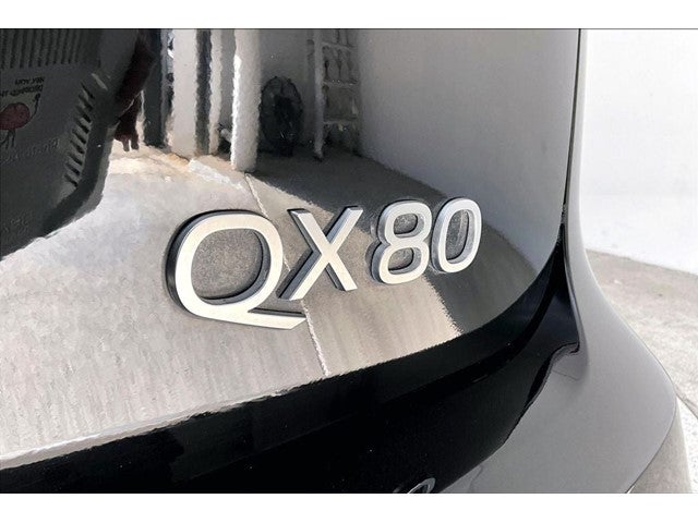 2025 INFINITI QX80 LUXE