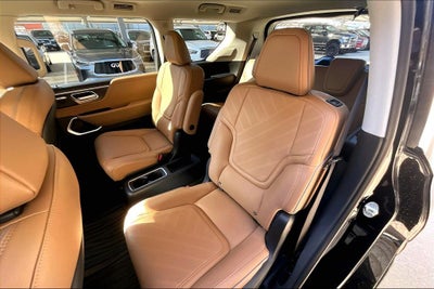 2026 INFINITI QX80 LUXE